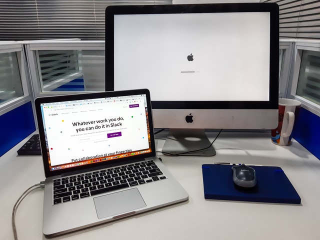 Naprawa sprzętu Apple w serwisie z Warszawy – jak można dostarczyć urządzenie?